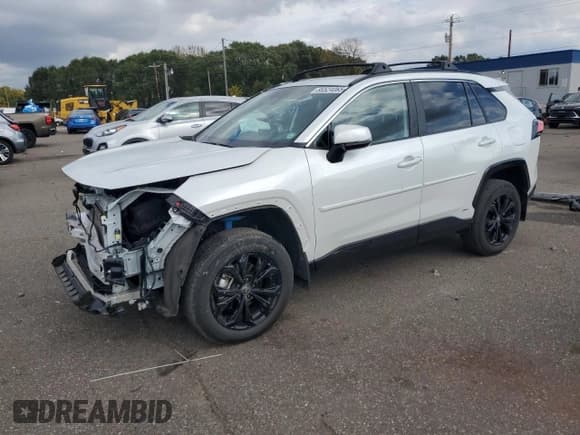 ✅ 2025 Toyota RAV4 Hybrid SE • VIN: 4T3T6RFV7SU176335 • Лот: 86524065. Опубликован ранее на Copart с пробегом 20 439 миль. Бесплатный доступ к архиву аукционных продаж из США и подробный отчёт об истории автомобиля на DreamBid. Изображение 1.