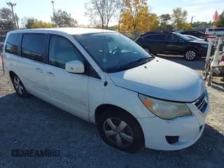 ✅ 2010 Volkswagen Routan SE • VIN: 2V4RW3D11AR168821 • Лот: 43574895. Опубликован ранее на IAAI с пробегом 117 053 миль. Бесплатный доступ к архиву аукционных продаж из США и подробный отчёт об истории автомобиля на DreamBid. Изображение 1.