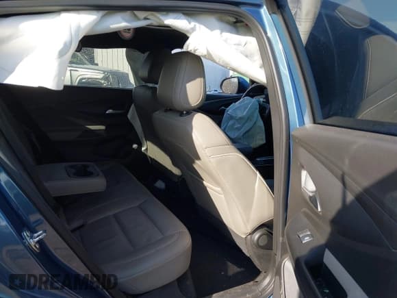 ✅ 2024 Buick Envista Avenir • VIN: KL47LCE25RB200479 • Lot: 41812792. Listed on IAAI with 37,537 mi. Free auction sales archive from the USA and detailed vehicle history report at DreamBid. Image 8.