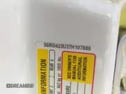 ✅ 2007 Hummer H2 SUV • VIN: 5GRGN23U37H107886 • Lot: 42743378. Wystawiony na IAAI z przebiegiem 75 748 mil. Bezpłatny archiwum sprzedaży aukcyjnych z USA i szczegółowy raport historii pojazdu na DreamBid. Zdjęcie 9.