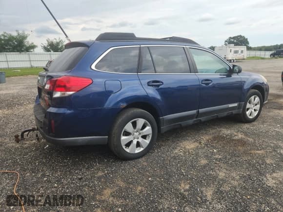 ✅ 2010 Subaru Outback Premium All-Weather Anniversary • VIN: 4S4BRBGC0A3384769 • Лот: 70843305. Опубликован ранее на Copart с пробегом 204 049 миль. Бесплатный доступ к архиву аукционных продаж из США и подробный отчёт об истории автомобиля на DreamBid. Изображение 3.