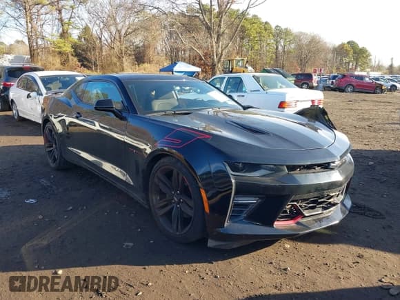 ✅ 2018 Chevrolet Camaro 1SS • VIN: 1G1FF1R78J0135848 • Лот: 40955794. Опубликован ранее на IAAI с пробегом 15 588 миль. Бесплатный доступ к архиву аукционных продаж из США и подробный отчёт об истории автомобиля на DreamBid. Изображение 1.