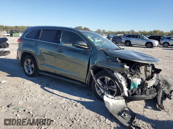 ✅ 2019 Toyota Highlander Limited Platinum • VIN: 5TDDZRFH1KS731139 • Lot: 82572715. Listed on Copart with 54,714 mi. Free auction sales archive from the USA and detailed vehicle history report at DreamBid. Image 4.