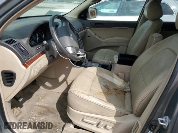 ✅ 2008 Hyundai Veracruz GLS • VIN: KM8NU13C88U040655 • Lot: 80197575. Listed on Copart with 184,058 mi. Free auction sales archive from the USA and detailed vehicle history report at DreamBid. Image 7.