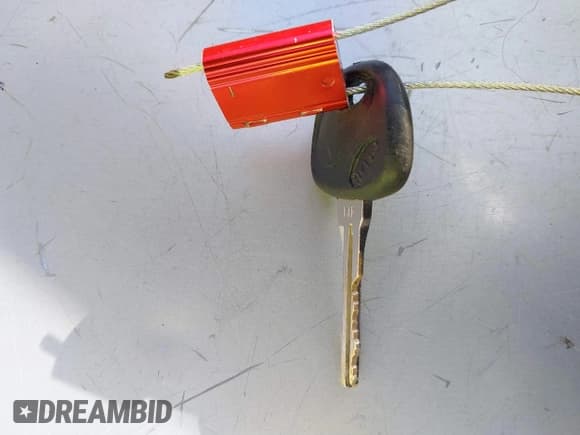 ✅ 2010 Hyundai Sonata GLS • VIN: 5NPET4AC4AH656462 • Лот: 41369580. Опубликован ранее на IAAI с пробегом 165 708 миль. Бесплатный доступ к архиву аукционных продаж из США и подробный отчёт об истории автомобиля на DreamBid. Изображение 11.