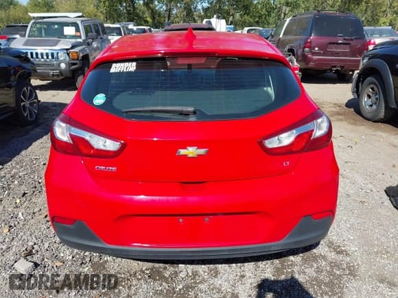 ✅ 2017 Chevrolet Cruze LT • VIN: 3G1BE6SM2HS613070 • Lot: 43411113. Listed on IAAI with 113,766 mi. Free auction sales archive from the USA and detailed vehicle history report at DreamBid. Image 16.