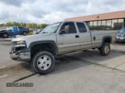 ✅ 2000 Chevrolet Silverado 1500 LS • VIN: 1GCEK19T0YE192196 • Лот: 70223264. Опубликован ранее на Copart с пробегом 202 418 миль. Бесплатный доступ к архиву аукционных продаж из США и подробный отчёт об истории автомобиля на DreamBid. Изображение 1.