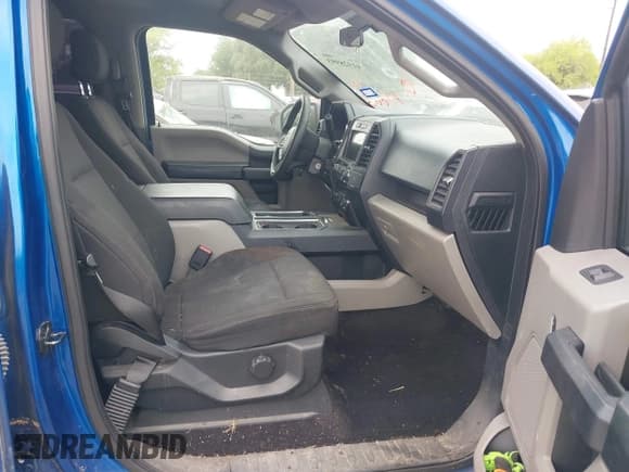 ✅ 2017 Ford F-150 XL • VIN: 1FTEW1CP3HKD58597 • Lot: 41928993. Listed on IAAI with 143,802 mi. Free auction sales archive from the USA and detailed vehicle history report at DreamBid. Image 5.