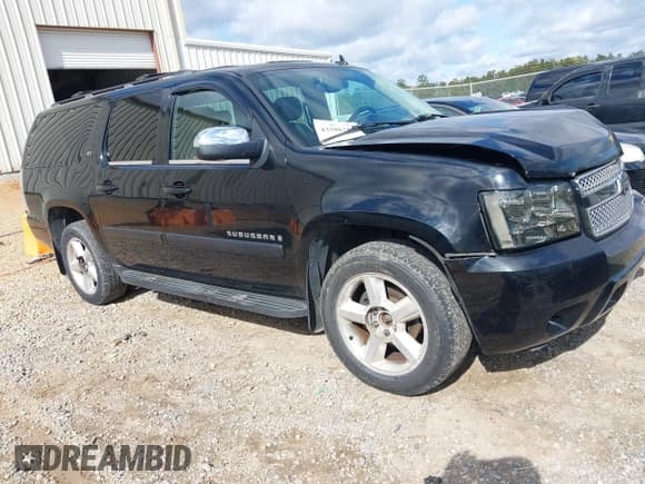 ✅ 2007 Chevrolet Suburban LT • VIN: 1GNFK16307R360880 • Лот: 43586256. Опубликован ранее на IAAI с пробегом 268 825 миль. Бесплатный доступ к архиву аукционных продаж из США и подробный отчёт об истории автомобиля на DreamBid. Изображение 1.