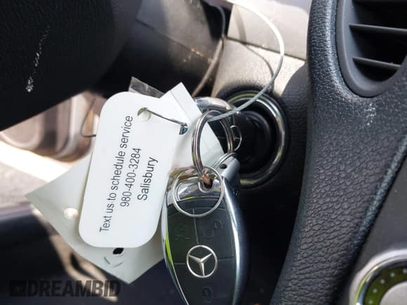 ✅ 2008 Mercedes-Benz SLK 350 • VIN: WDBWK56F98F184942 • Lot: 42397775. Listed on IAAI with 80,851 mi. Free auction sales archive from the USA and detailed vehicle history report at DreamBid. Image 11.