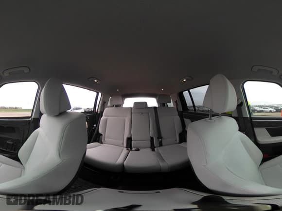 ✅ 2025 Hyundai Santa Fe SE • VIN: 5NMP1DGL7SH092455 • Lot: 41966452. Listed on IAAI with 4,807 mi. Free auction sales archive from the USA and detailed vehicle history report at DreamBid. Image 23.