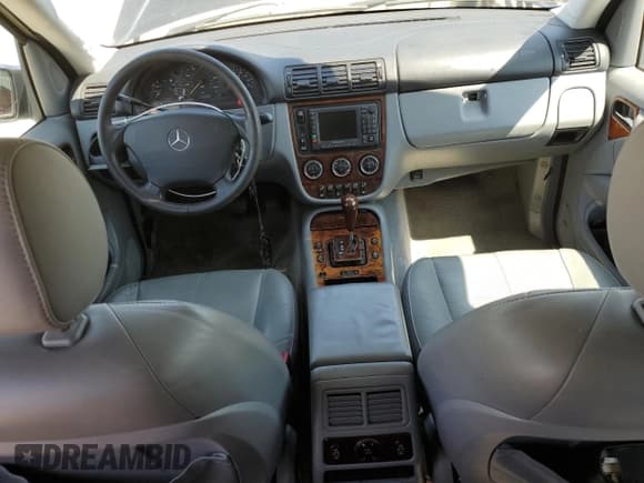 ✅ 2002 Mercedes-Benz M 320/430/500 • VIN: 4JGAB75E22A303060 • Лот: 63610284. Опубликован ранее на Copart с пробегом 192 968 миль. Бесплатный доступ к архиву аукционных продаж из США и подробный отчёт об истории автомобиля на DreamBid. Изображение 8.