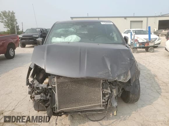 ✅ 2019 Dodge Grand Caravan SXT • VIN: 2C4RDGCGXKR502956 • Lot: 71649395. Wystawiony na Copart z przebiegiem 133 395 mil. Bezpłatny archiwum sprzedaży aukcyjnych z USA i szczegółowy raport historii pojazdu na DreamBid. Zdjęcie 5.