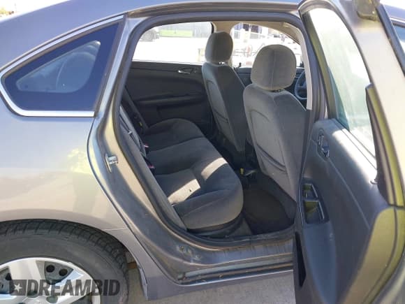 ✅ 2006 Chevrolet Impala LS • VIN: 2G1WB58K669271725 • Lot: 43553277. Wystawiony na IAAI z przebiegiem 150 296 mil. Bezpłatny archiwum sprzedaży aukcyjnych z USA i szczegółowy raport historii pojazdu na DreamBid. Zdjęcie 8.