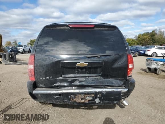 ✅ 2013 Chevrolet Tahoe LTZ • VIN: 1GNSKCE08DR255050 • Lot: 87042775. Wystawiony na Copart z przebiegiem 152 469 mil. Bezpłatny archiwum sprzedaży aukcyjnych z USA i szczegółowy raport historii pojazdu na DreamBid. Zdjęcie 6.