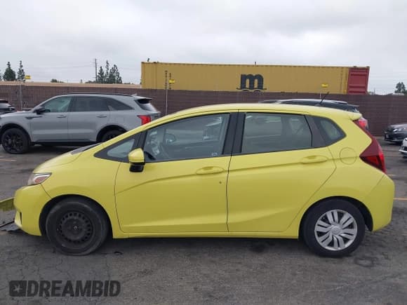 ✅ 2016 Honda Fit LX • VIN: JHMGK5H54GX012884 • Lot: 42409748. Listed on IAAI with 86,618 mi. Free auction sales archive from the USA and detailed vehicle history report at DreamBid. Image 14.