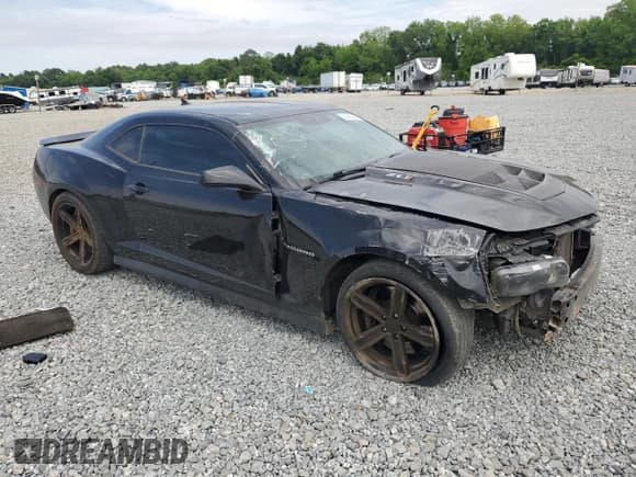 ✅ 2013 Chevrolet Camaro ZL1 • VIN: 2G1FL1EP6D9806765 • Лот: 55643995. Опубликован ранее на Copart с пробегом 101 727 миль. Бесплатный доступ к архиву аукционных продаж из США и подробный отчёт об истории автомобиля на DreamBid. Изображение 4.