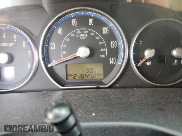 ✅ 2008 Hyundai Santa Fe GLS • VIN: 5NMSG13D28H180196 • Lot: 80525734. Listed on Copart with 216,492 mi. Free auction sales archive from the USA and detailed vehicle history report at DreamBid. Image 9.