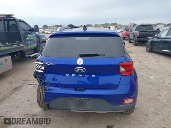 ✅ 2021 Hyundai Venue Denim • VIN: KMHRC8A35MU103768 • Lot: 41363547. Listed on IAAI with 66,618 mi. Free auction sales archive from the USA and detailed vehicle history report at DreamBid. Image 17.