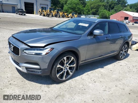 ✅ 2017 Volvo V90 • VIN: YV4A22NL6H1000326 • Lot: 60690185. Wystawiony na Copart z przebiegiem 45 409 mil. Bezpłatny archiwum sprzedaży aukcyjnych z USA i szczegółowy raport historii pojazdu na DreamBid. Zdjęcie 1.