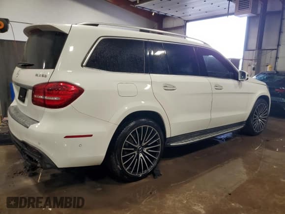 ✅ 2017 Mercedes-Benz GLS 63 AMG • VIN: 4JGDF7FE0HA978513 • Lot: 43703755. Wystawiony na Copart z przebiegiem 94 292 mil. Bezpłatny archiwum sprzedaży aukcyjnych z USA i szczegółowy raport historii pojazdu na DreamBid. Zdjęcie 3.