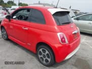 ✅ 2016 FIAT 500e • VIN: 3C3CFFGE3GT136141 • Lot: 42283699. Listed on IAAI with 44,891 mi. Free auction sales archive from the USA and detailed vehicle history report at DreamBid. Image 3.