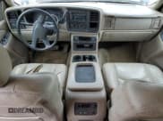 ✅ 2003 Chevrolet Suburban LT • VIN: 1GNEC16Z43J177603 • Лот: 41775695. Опубликован ранее на Copart с пробегом 253 167 миль. Бесплатный доступ к архиву аукционных продаж из США и подробный отчёт об истории автомобиля на DreamBid. Изображение 8.