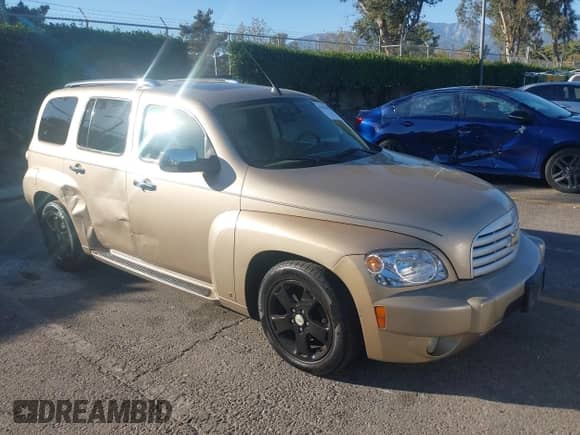 2007 Chevrolet HHR LT with VIN 3GNDA23D87S589673, listed as a IAAI auction lot 43561526 with 187,536 mi miles and . Bid and sale history available at DreamBid. Image 1.