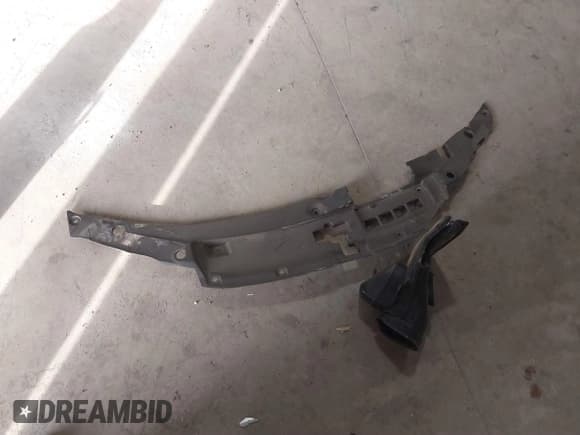 ✅ 2016 Lexus ES 330 • VIN: 58ABK1GG0GU011728 • Lot: 41091987. Listed on IAAI with Not provided. Free auction sales archive from the USA and detailed vehicle history report at DreamBid. Image 12.