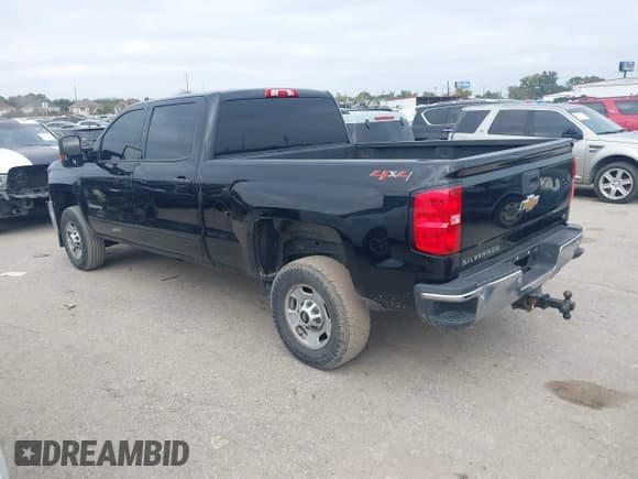 ✅ 2018 Chevrolet Silverado 2500HD LT • VIN: 1GC1KVEG4JF196279 • Lot: 43881881. Listed on IAAI with 141,840 mi. Free auction sales archive from the USA and detailed vehicle history report at DreamBid. Image 3.