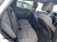 ✅ 2017 Hyundai Santa Fe 2.4L • VIN: 5XYZUDLB7HG397826 • Лот: 71365984. Опубликован ранее на Copart с пробегом Не указан. Бесплатный доступ к архиву аукционных продаж из США и подробный отчёт об истории автомобиля на DreamBid. Изображение 11.