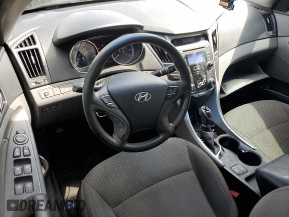 ✅ 2013 Hyundai Sonata GLS • VIN: 5NPEB4AC5DH543742 • Lot: 66752074. Listed on Copart with 148,737 mi. Free auction sales archive from the USA and detailed vehicle history report at DreamBid. Image 8.