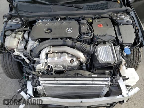 2024 Mercedes-Benz CLA 250 с VIN W1K5J4GB2RN467265, выставлен на аукционе Copart как лот 79570724 с пробегом 5 689 миль миль и Списание • Salvage title. История ставок и продаж доступна на DreamBid. Изображение 11.