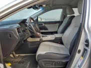 ✅ 2017 Lexus RX 350 • VIN: 2T2ZZMCA2HC087986 • Lot: 92116245. Wystawiony na Copart z przebiegiem 203 175 mil. Bezpłatny archiwum sprzedaży aukcyjnych z USA i szczegółowy raport historii pojazdu na DreamBid. Zdjęcie 7.