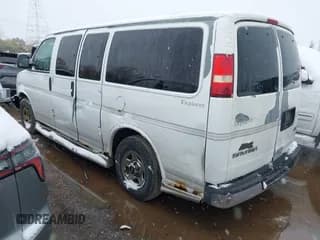 ✅ 2005 GMC Savana Cargo YF7 Upfitter • VIN: 1GDFG15T151186546 • Lot: 43638275. Wystawiony na IAAI z przebiegiem 236 861 mil. Bezpłatny archiwum sprzedaży aukcyjnych z USA i szczegółowy raport historii pojazdu na DreamBid. Zdjęcie 3.