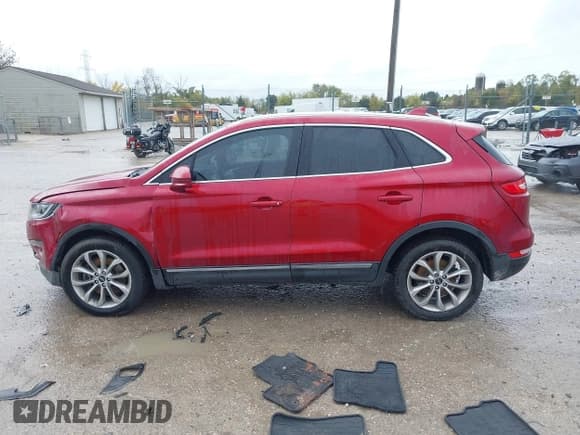 ✅ 2017 Lincoln MKC Select • VIN: 5LMCJ2D94HUL16187 • Лот: 43435252. Опубликован ранее на IAAI с пробегом 162 187 миль. Бесплатный доступ к архиву аукционных продаж из США и подробный отчёт об истории автомобиля на DreamBid. Изображение 14.