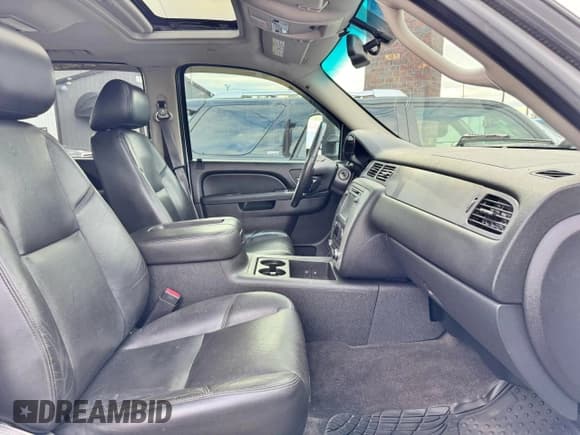 ✅ 2013 Chevrolet Silverado 2500HD LTZ • VIN: 1GC1KYE84DF230977 • Лот: 93779955. Опубликован ранее на Copart с пробегом 180 953 миль. Бесплатный доступ к архиву аукционных продаж из США и подробный отчёт об истории автомобиля на DreamBid. Изображение 5.