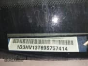 ✅ 2009 Dodge 1500 SLT • VIN: 1D3HV13T69S757414 • Lot: 42142983. Wystawiony na IAAI z przebiegiem 295 855 mil. Bezpłatny archiwum sprzedaży aukcyjnych z USA i szczegółowy raport historii pojazdu na DreamBid. Zdjęcie 18.