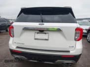✅ 2020 Ford Explorer Platinum • VIN: 1FM5K8HC3LGD16044 • Lot: 43529480. Wystawiony na IAAI z przebiegiem 70 677 mil. Bezpłatny archiwum sprzedaży aukcyjnych z USA i szczegółowy raport historii pojazdu na DreamBid. Zdjęcie 16.