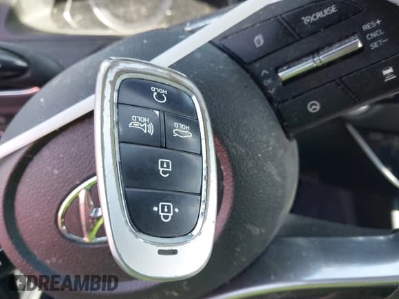 ✅ 2020 Hyundai Sonata Blue • VIN: KMHL24JJ2LA016152 • Лот: 41655476. Опубликован ранее на IAAI с пробегом 168 982 миль. Бесплатный доступ к архиву аукционных продаж из США и подробный отчёт об истории автомобиля на DreamBid. Изображение 11.