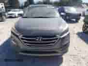 2018 Hyundai Tucson Limited z VIN KM8J33A28JU724148, wystawiony jako Copart lot #86606695 z przebiegiem 159 062 mil mil oraz Czysty tytuł • Clean title. Historia ofert i sprzedaży dostępna na DreamBid. Obrazek 5.