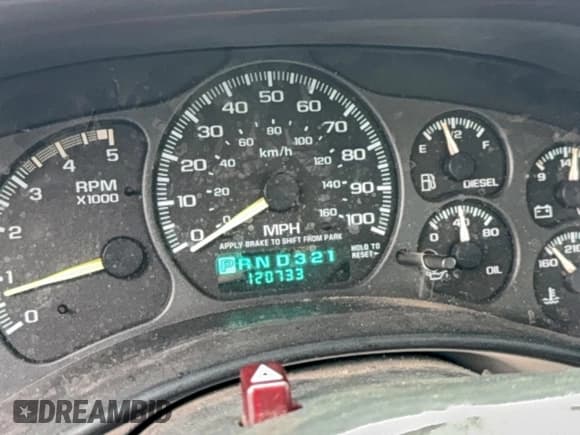 ✅ 2001 Chevrolet Silverado 2500HD LT • VIN: 1GCHC23171F166265 • Лот: 94521765. Опубликован ранее на Copart с пробегом 120 733 миль. Бесплатный доступ к архиву аукционных продаж из США и подробный отчёт об истории автомобиля на DreamBid. Изображение 8.