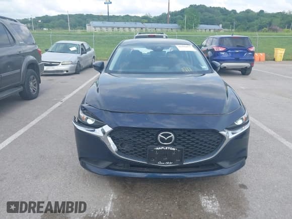✅ 2021 Mazda 3 Select • VIN: JM1BPBBL3M1334417 • Lot: 42296677. Listed on IAAI with 37,142 mi. Free auction sales archive from the USA and detailed vehicle history report at DreamBid. Image 11.