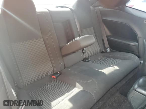 ✅ 2019 Dodge Challenger SXT • VIN: 2C3CDZAG3KH521797 • Лот: 62637465. Опубликован ранее на Copart с пробегом 65 359 миль. Бесплатный доступ к архиву аукционных продаж из США и подробный отчёт об истории автомобиля на DreamBid. Изображение 10.