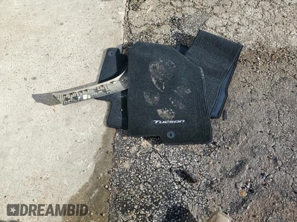 ✅ 2022 Hyundai Tucson Blue • VIN: KM8JBCA11NU081724 • Lot: 72152804. Wystawiony na Copart z przebiegiem 30 854 mil. Bezpłatny archiwum sprzedaży aukcyjnych z USA i szczegółowy raport historii pojazdu na DreamBid. Zdjęcie 14.