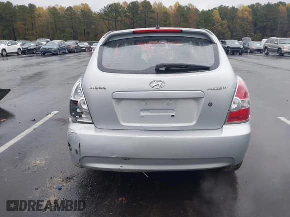 ✅ 2010 Hyundai Accent GS • VIN: KMHCM3AC4AU169231 • Lot: 43602923. Listed on IAAI with 90,627 mi. Free auction sales archive from the USA and detailed vehicle history report at DreamBid. Image 16.