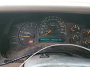 ✅ 2004 GMC Sierra 1500 SLE • VIN: 1GTEK14T14Z150999 • Лот: 90112715. Опубликован ранее на Copart с пробегом 254 223 миль. Бесплатный доступ к архиву аукционных продаж из США и подробный отчёт об истории автомобиля на DreamBid. Изображение 9.