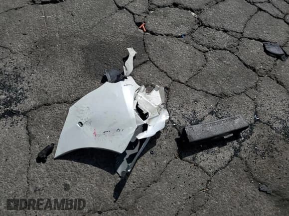 ✅ 2016 Scion iM • VIN: JTNKARJE7GJ503741 • Лот: 70389475. Опубликован ранее на Copart с пробегом 226 079 миль. Бесплатный доступ к архиву аукционных продаж из США и подробный отчёт об истории автомобиля на DreamBid. Изображение 13.