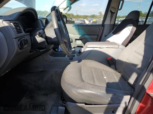 ✅ 2002 Ford Explorer XLS • VIN: 1FMZU62E22ZB54825 • Лот: 80952105. Опубликован ранее на Copart с пробегом Не указан. Бесплатный доступ к архиву аукционных продаж из США и подробный отчёт об истории автомобиля на DreamBid. Изображение 7.