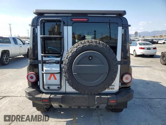 ✅ 2024 Ineos Grenadier • VIN: SC6GM1CA9RF015458 • Lot: 71733045. Listed on Copart with 6,441 mi. Free auction sales archive from the USA and detailed vehicle history report at DreamBid. Image 6.